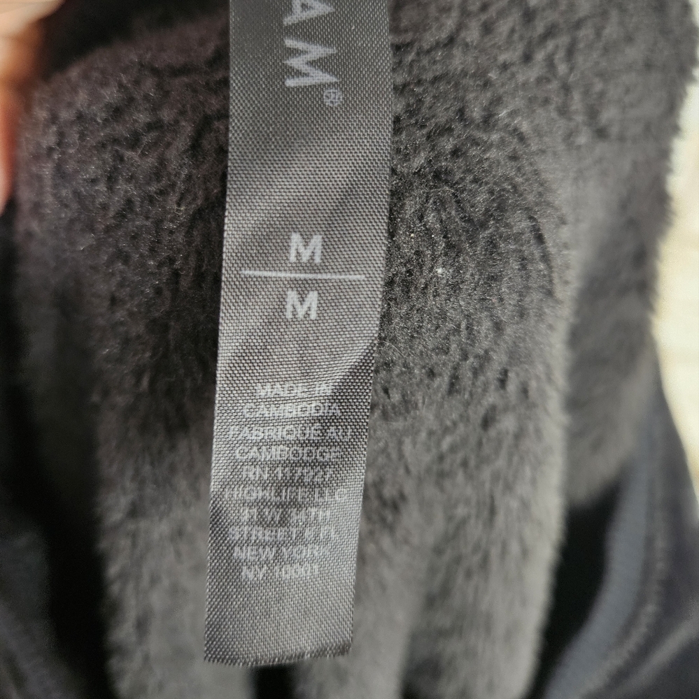 GAIAM Cozy Black Teddy Sweater Medium - Picture 9 of 10